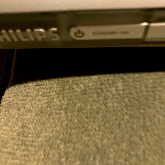 Philips DVD player w remote control - Picture 9 of 10